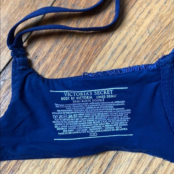 Victoria’s Secret Body by Victoria Demi 32 D - Picture 3 of 3